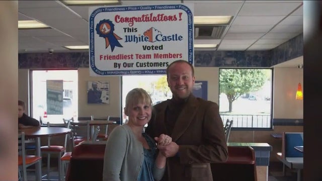 Two Chicago-area men inducted into White Castle Hall of Fame