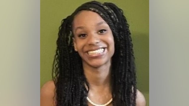 Neomi McGarry: Chicago girl, 16, reported missing