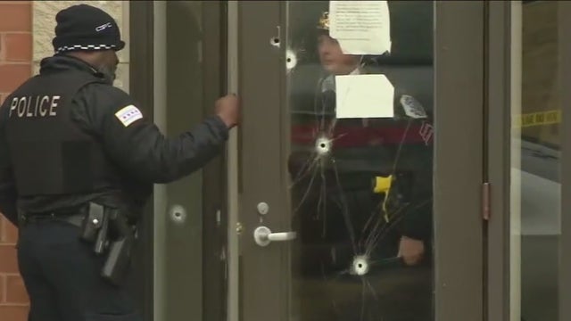 Off-duty Chicago firefighter shot during attempted robbery in Bronzeville