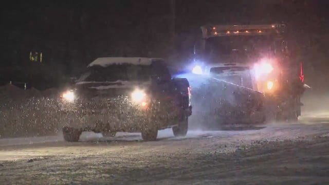 Chicago-area weather: 2 feet and counting! Lake effect snow picking up again in NW Indiana