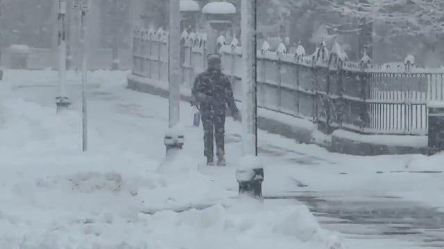 Thanksgiving weekend snowstorm triggers hundreds of slide-offs and crashes in NW Indiana