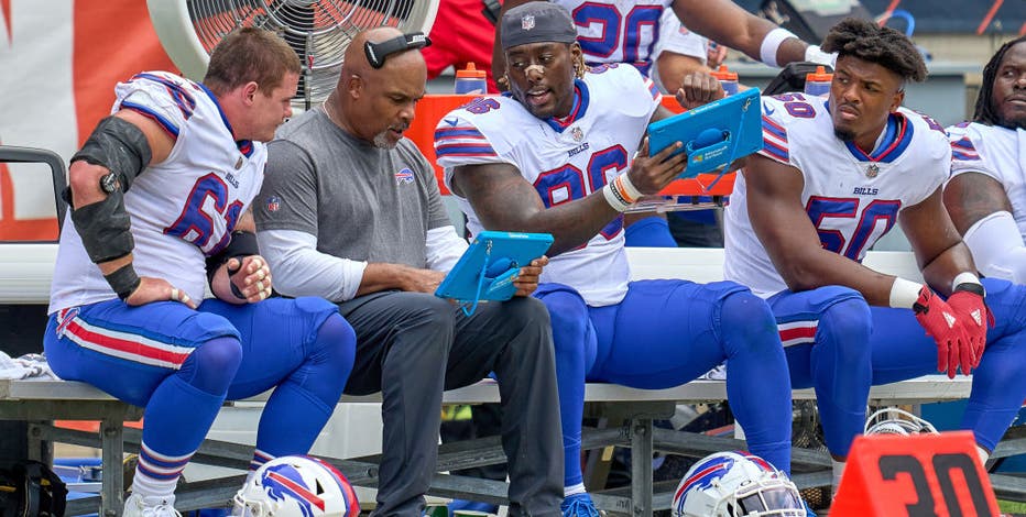 In his return to Chicago, Eric Washington comes full circle. Here's what to know about the Bears' new DC