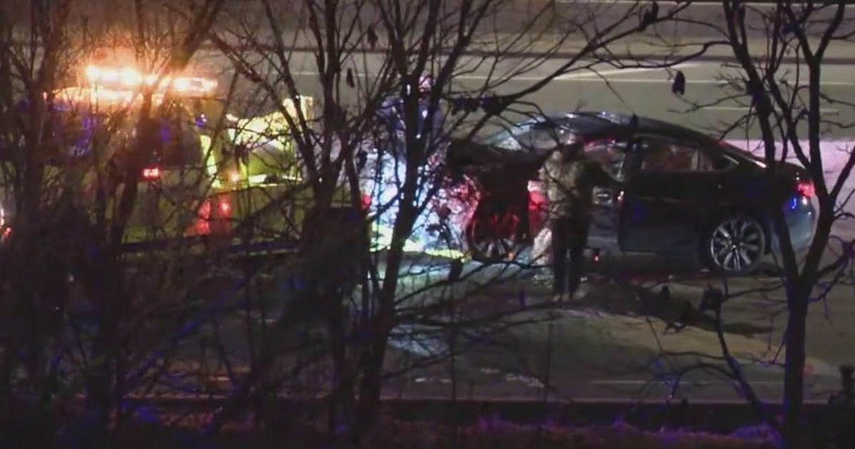 Lake Shore Drive crash leaves 1 seriously hurt | FOX 32 Chicago