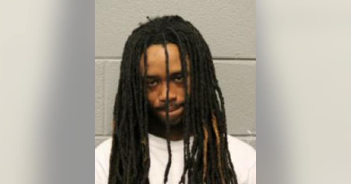 Chicago man charged in West Side armed robbery: police | FOX 32 Chicago