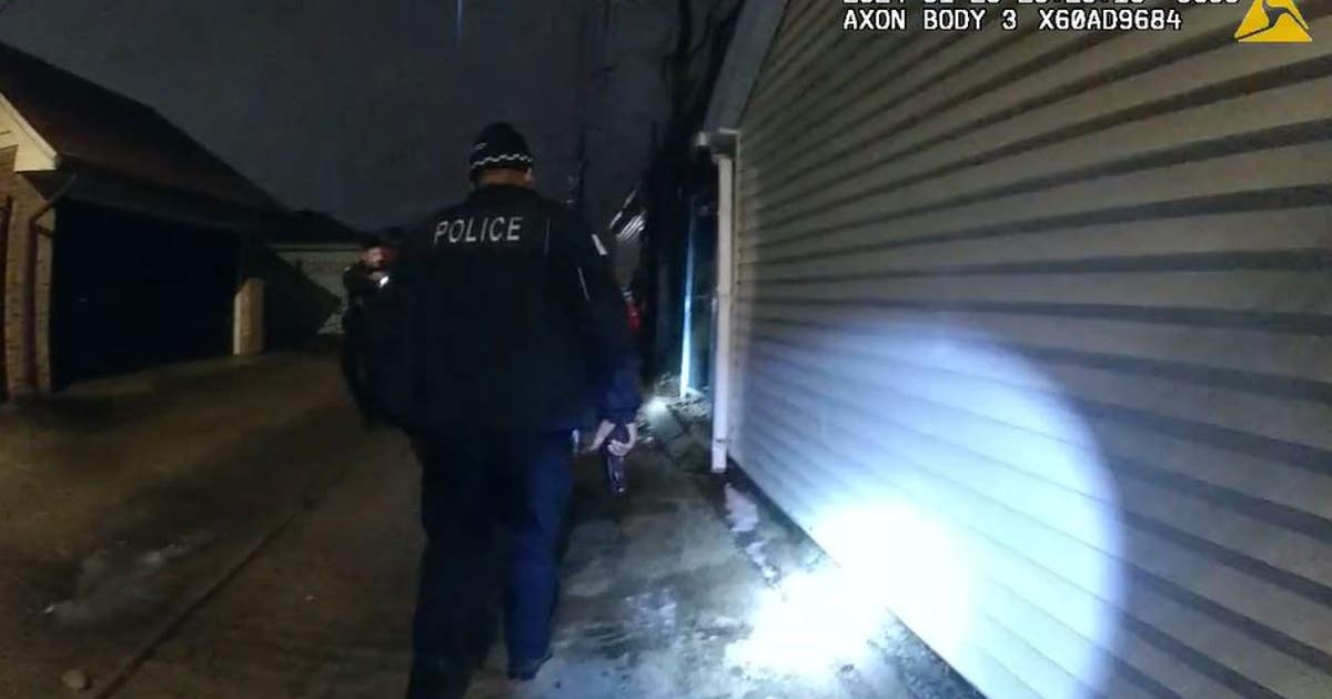 Chicago police fire shots at juvenile on South Side while responding to ...