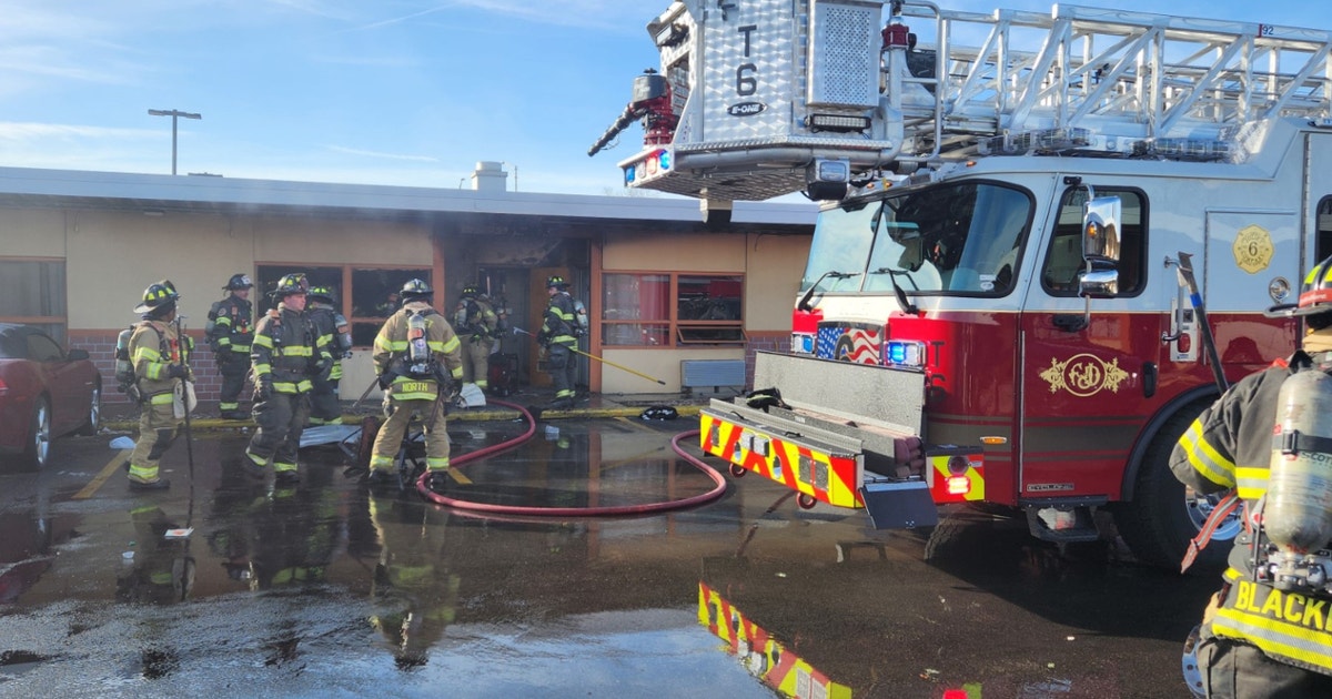 Fire erupts at Joliet's Fenton Motel, investigation underway | FOX 32 ...