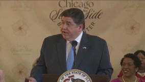 Pritzker introduces new maternal health care initiatives during stop at Chicago birth center