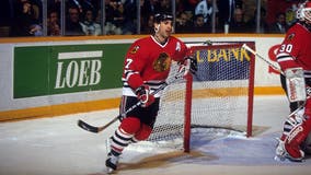 Patrick Kane, former Blackhawks legends talk Chris Chelios' jersey retirement