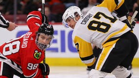 Sidney Crosby scores twice, Penguins beat Blackhawks 4-1 to snap a 3-game skid