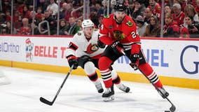 Jason Dickinson's goal in final minutes helps Blackhawks beat Senators, end 8-game losing streak