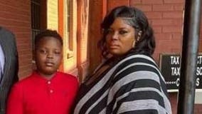 Mother sues after 10-year-old son arrested for public urination