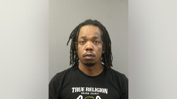 Bucktown robbery: Chicago man charged in attack on another