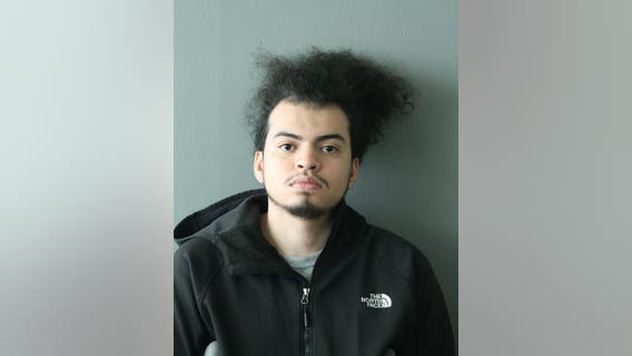 Chicago man charged after 2 armed carjackings in South Chicago: police