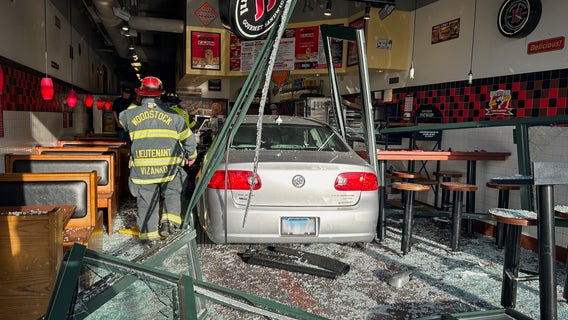 Car crashes into Jimmy John’s in Woodstock