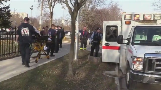 Deadly shooting in Rogers Park: Young woman killed, 3 others hospitalized