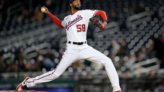 Edwards trying to make the Cubs again after helping the team win the 2016 World Series