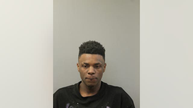 Chicago man arrested after robbing business on NW Side: police