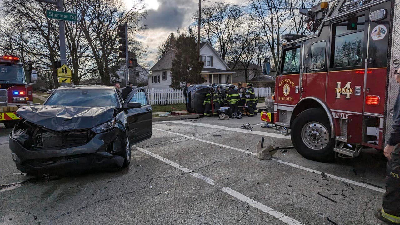 Trapped driver rescued from overturned car in Glenview after crash - Vimarsana News