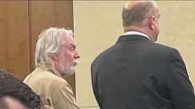 Convicted killer Drew Peterson seeks new trial amid allegations against former attorney