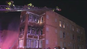 West Side apartment fire displaces 20 people overnight