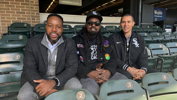 White Sox through the ages: Dilla gives historical tour to Brian Jackson, John Schriffen