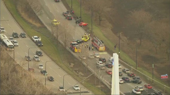 Lake Shore Drive crash shuts down NB lanes, snarls rush hour traffic