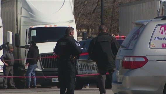 Off-duty Oak Lawn police sergeant shot 5 times after employee argument; offender in custody