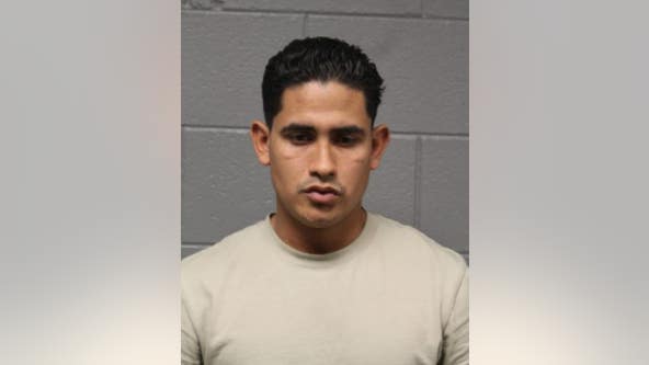 Chicago migrant charged with sexually assaulting woman on UIC campus