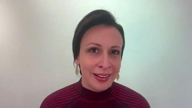 Woman who survived head-on crash in Chicago 15 years ago is looking for her rescuers