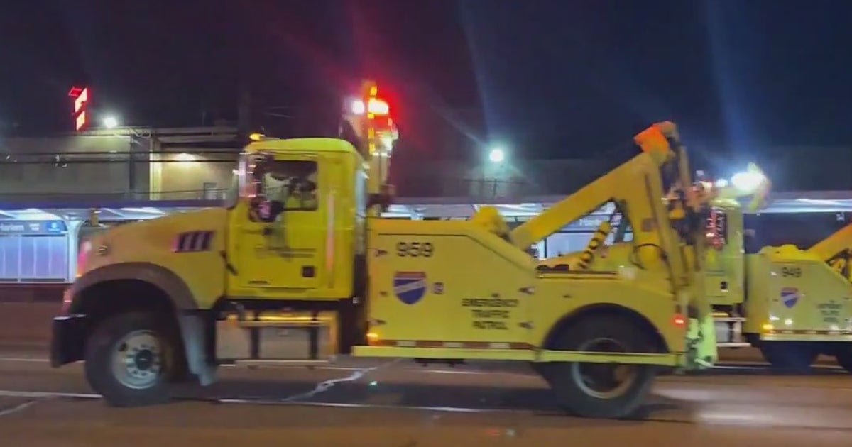 Eisenhower Expressway shooting leaves person wounded | FOX 32 Chicago