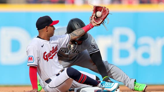 White Sox GM Chris Getz gives timetable for Yoan Moncada and Luis Robert injuries