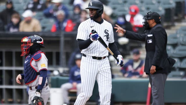 Luis Robert Jr. drives in 4 runs, stars in the outfield to help White Sox beat Brewers 8-0