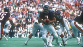 Bob Avellini, quarterback who teamed with Walter Payton to lead Bears to 1977 playoffs, dies at 70