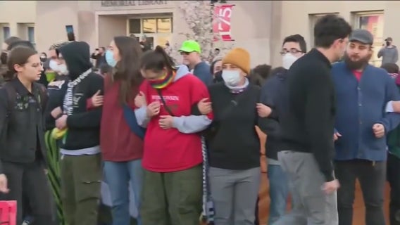 Illinois lawmakers weigh in on new bill that targets campus protest speech