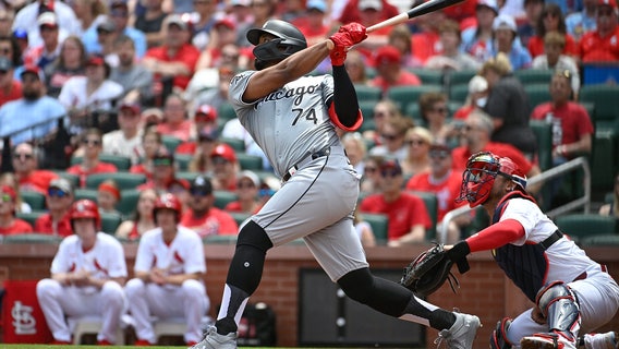White Sox put Eloy Jimenez back on IL, Zach DeLoach to make MLB debut