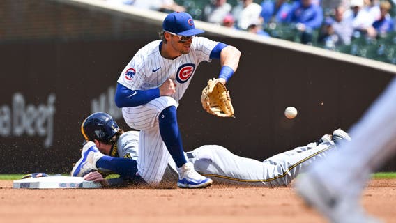 Chicago Cubs 2B Nico Hoerner still hampered by left hamstring issue
