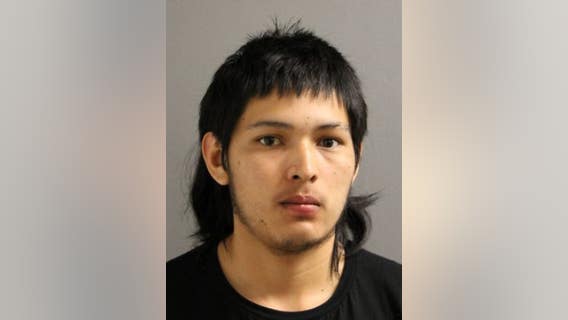 Chicago man, teen charged in Little Village robbery: police