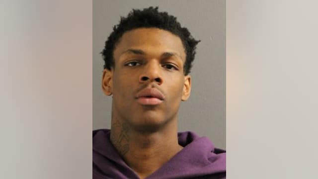 Chicago man charged with robbing woman in Austin neighborhood