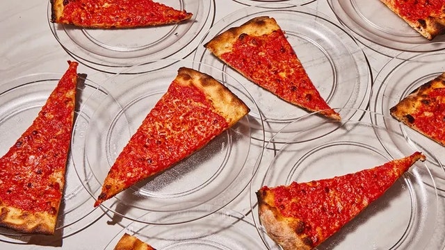 Quigley to DeLauro: Chicago's pizza 'better than anything they have' in New Haven