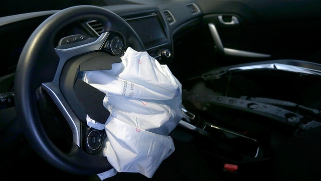 Airbags stolen from dozens of Hondas in Lake View: police