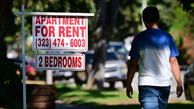 Renters aren't moving: 1 in 6 live in same home for 10 years or more, report says