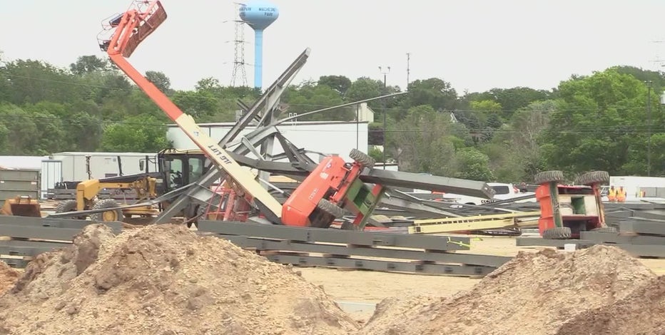 3 workers injured in Machesney Park construction collapse