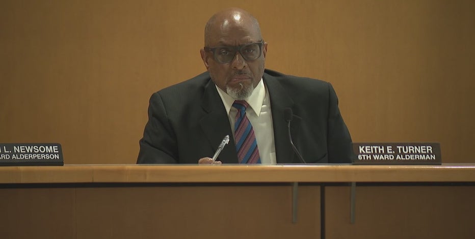 Waukegan alderman's Facebook post about severed arm sparks outrage at City Council meeting