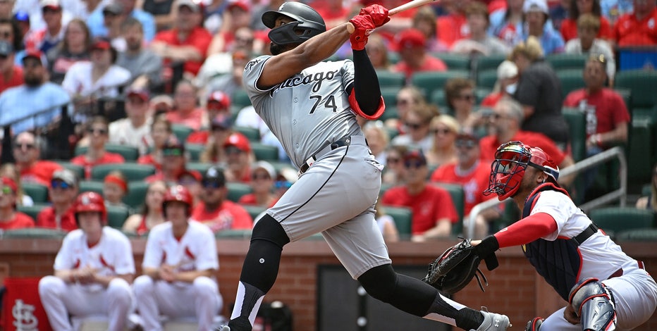 White Sox put Eloy Jimenez back on IL, Zach DeLoach to make MLB debut
