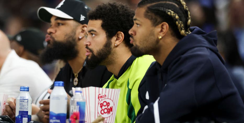 FOX Sports 2024-25 NFL odds: Bettors expect Caleb Williams, Bears to miss playoffs