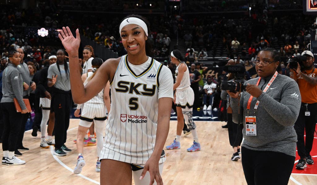 Fourth quarter offensive collapse sinks the Sky in loss to the Lynx ...
