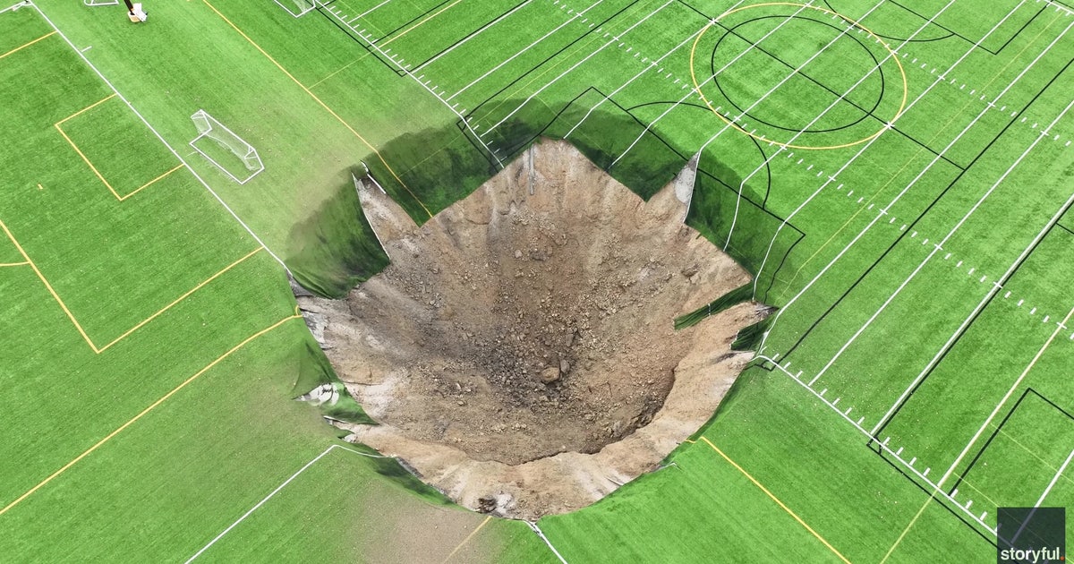 Massive sinkhole opens at soccer field in downstate Illinois | FOX