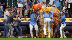 Yelich has 5 hits and 5 RBIs to lead the Brewers to a 12-5 victory over the White Sox