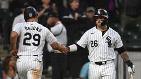 White Sox use 3 homers to stop 14-game slide with 7-2 victory over Red Sox