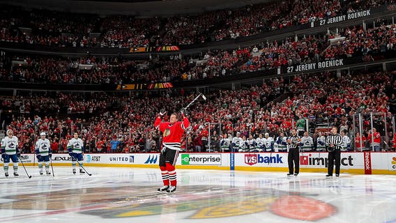 Former Chicago Blackhawks legend Jeremy Roenick gets into Hockey Hall of Fame after a lengthy wait